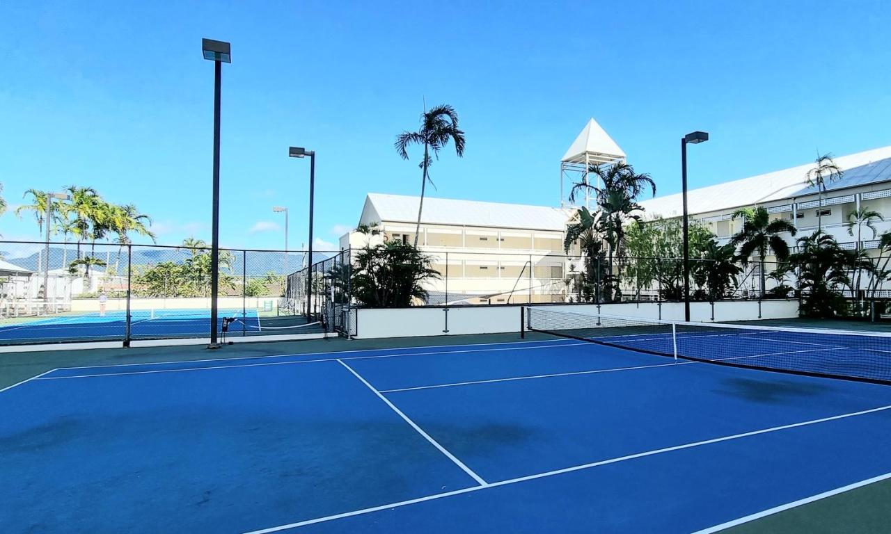 Cairns Luxury Seafront Apartment Eksteriør billede